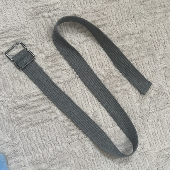 Grey canvas belt Size Small/Med See pics for measurements - 31”-34" Waist, New - Picture 5 of 16